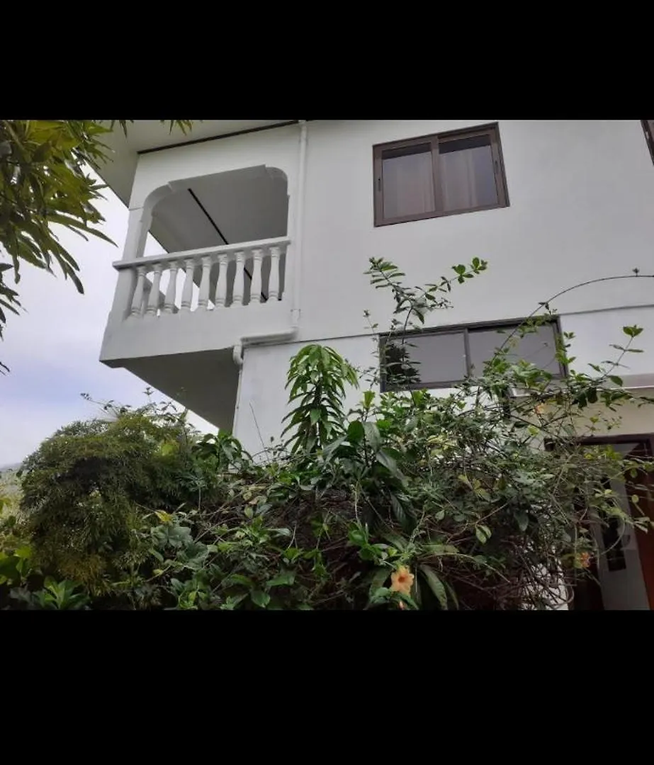 Gigi'S Self Catering Apartment Port Glaud