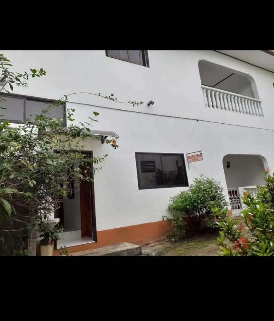 Gigi'S Self Catering Apartment Port Glaud