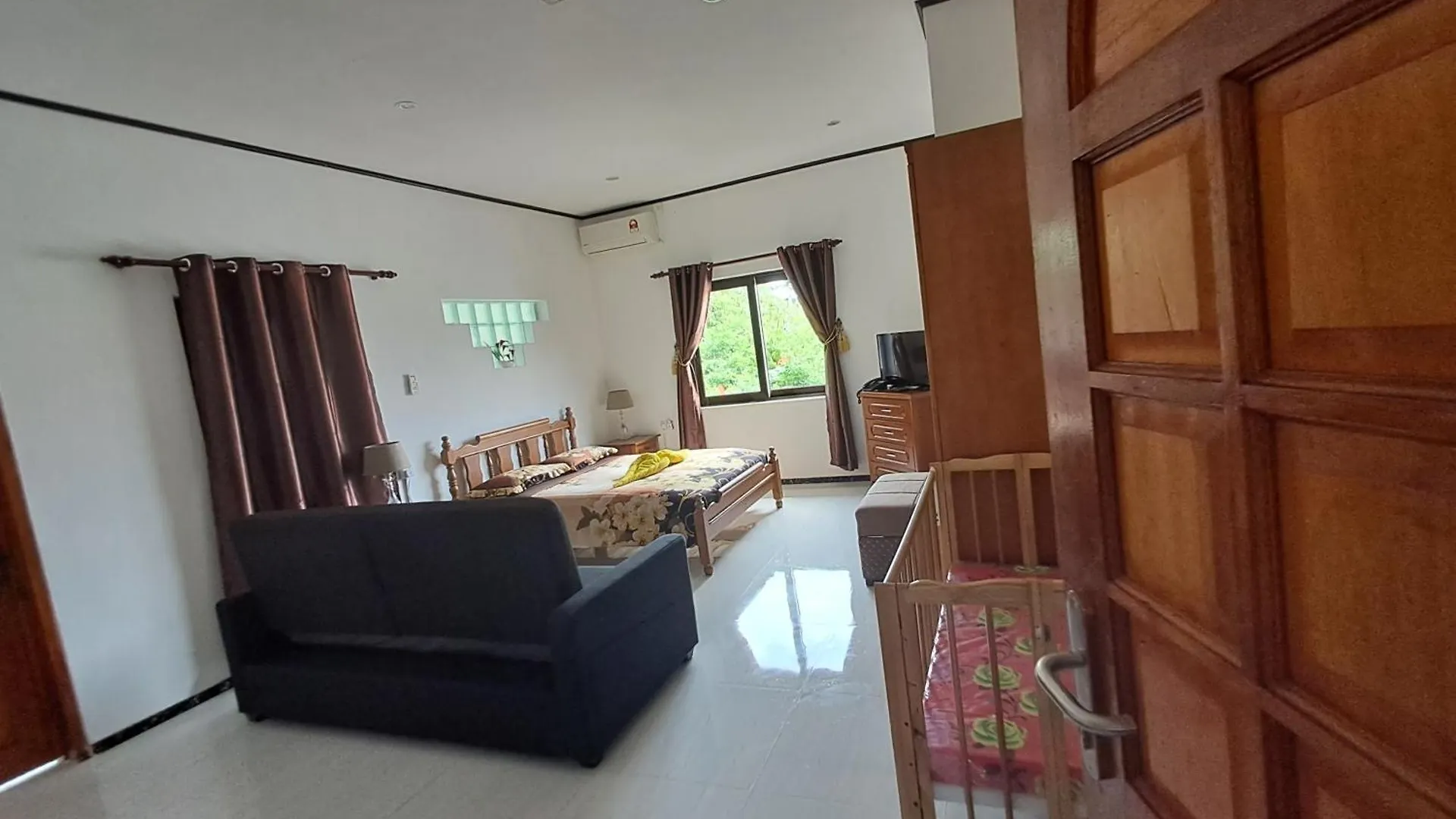 Gigi'S Self Catering Apartment Port Glaud